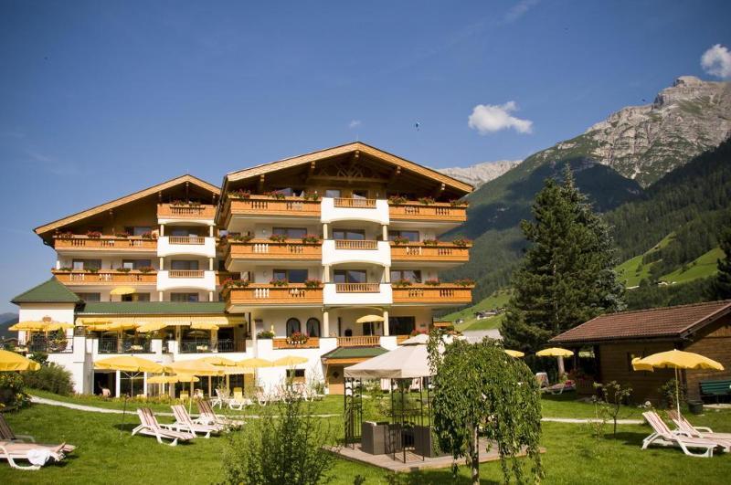 Alpinresort Stubaierhof ****S Фульпмес Екстер'єр фото